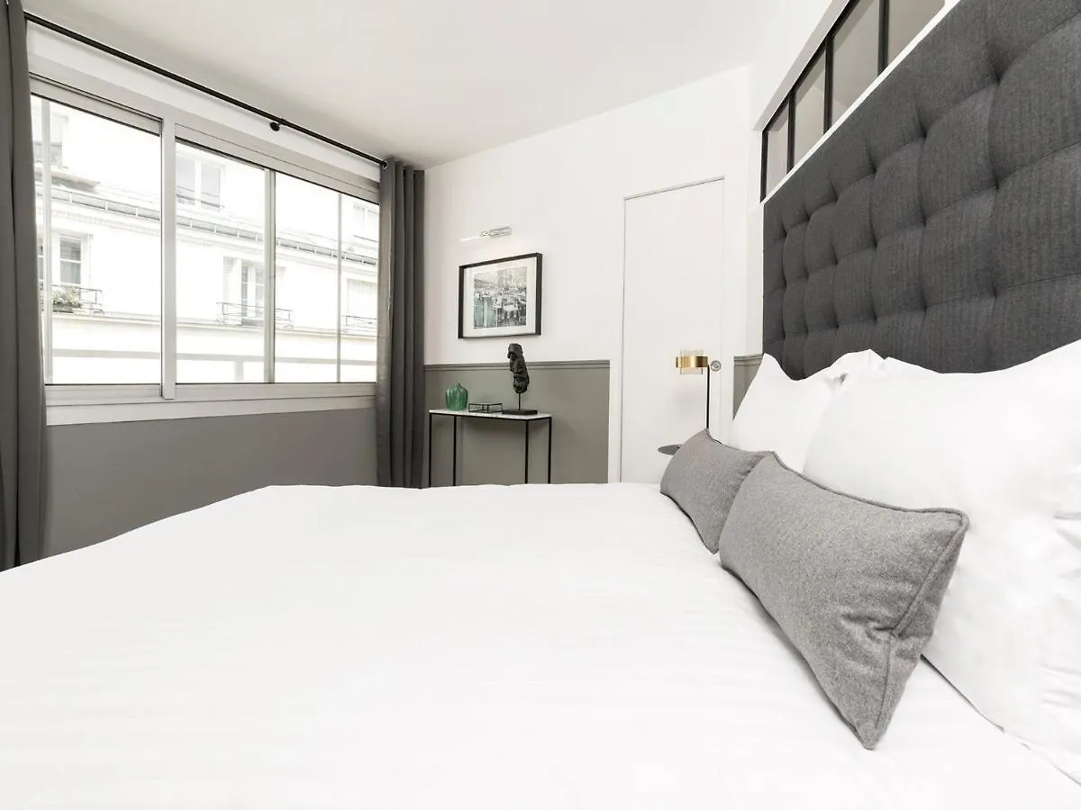 Livinparis - Luxury 3 Bedrooms Le Marais III